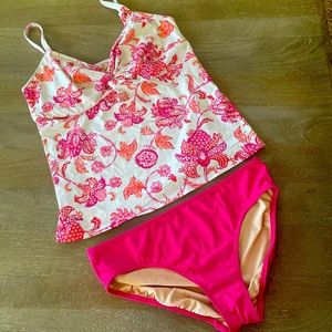 Landsend two piece suit size 12/14